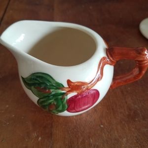 Fransiscan apple creamer